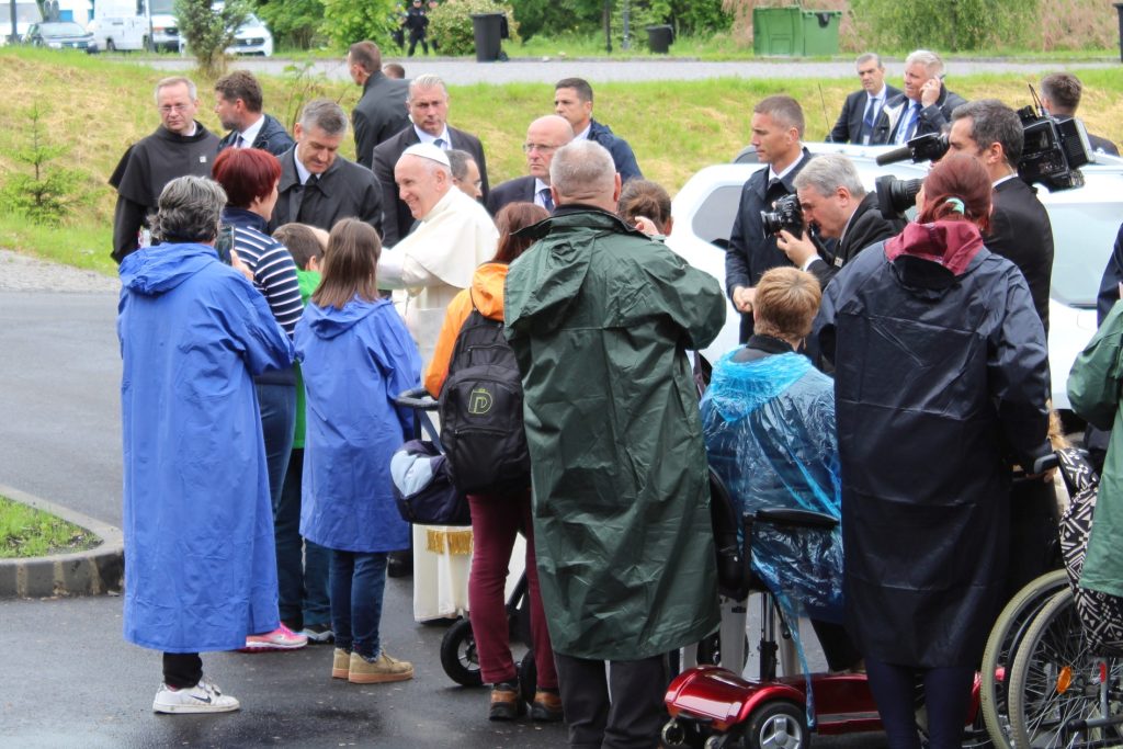 Order of Malta first aiders on duty throughout Pope Francis’ visit in ...